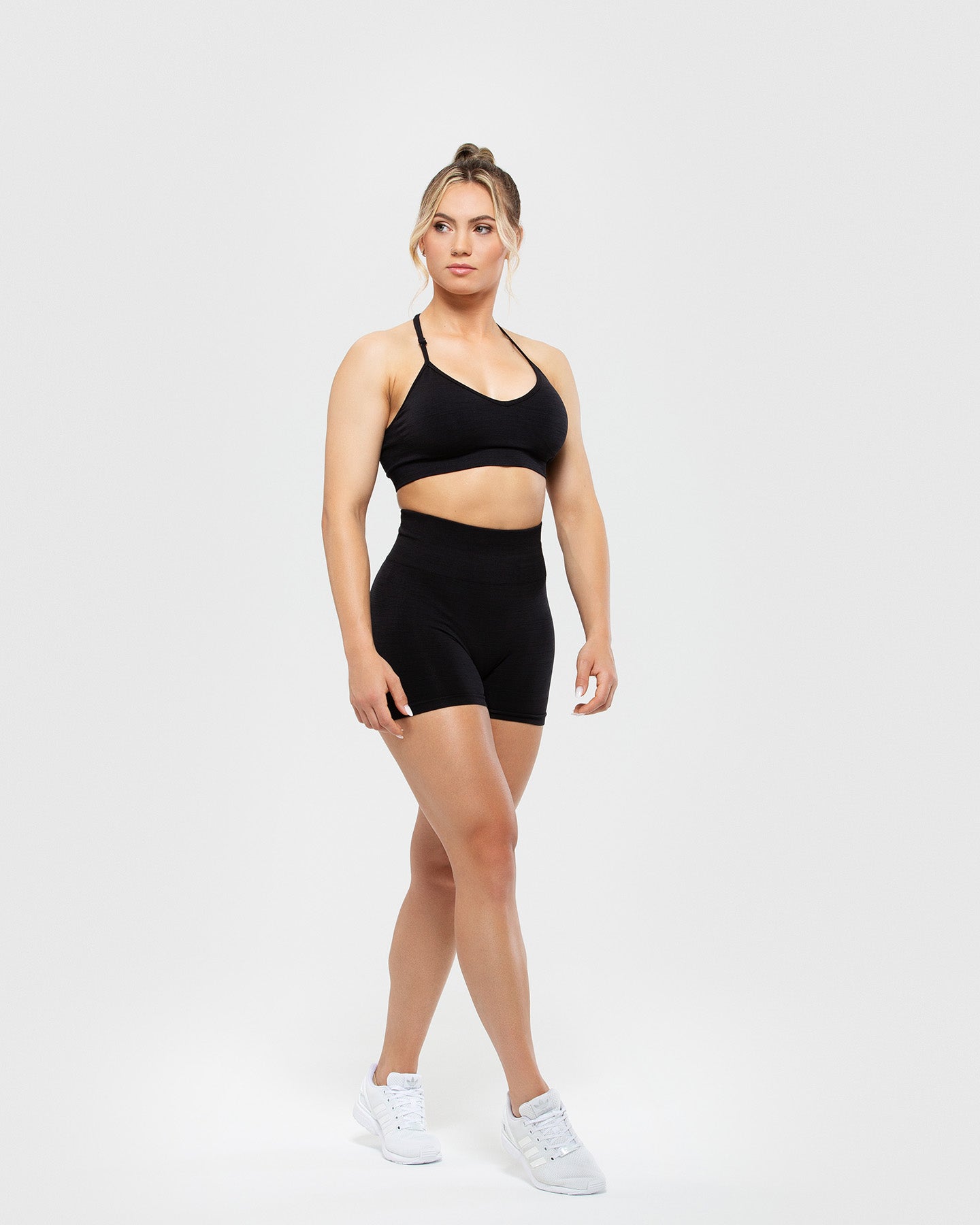 Define Scrunch Seamless Shorts | Black